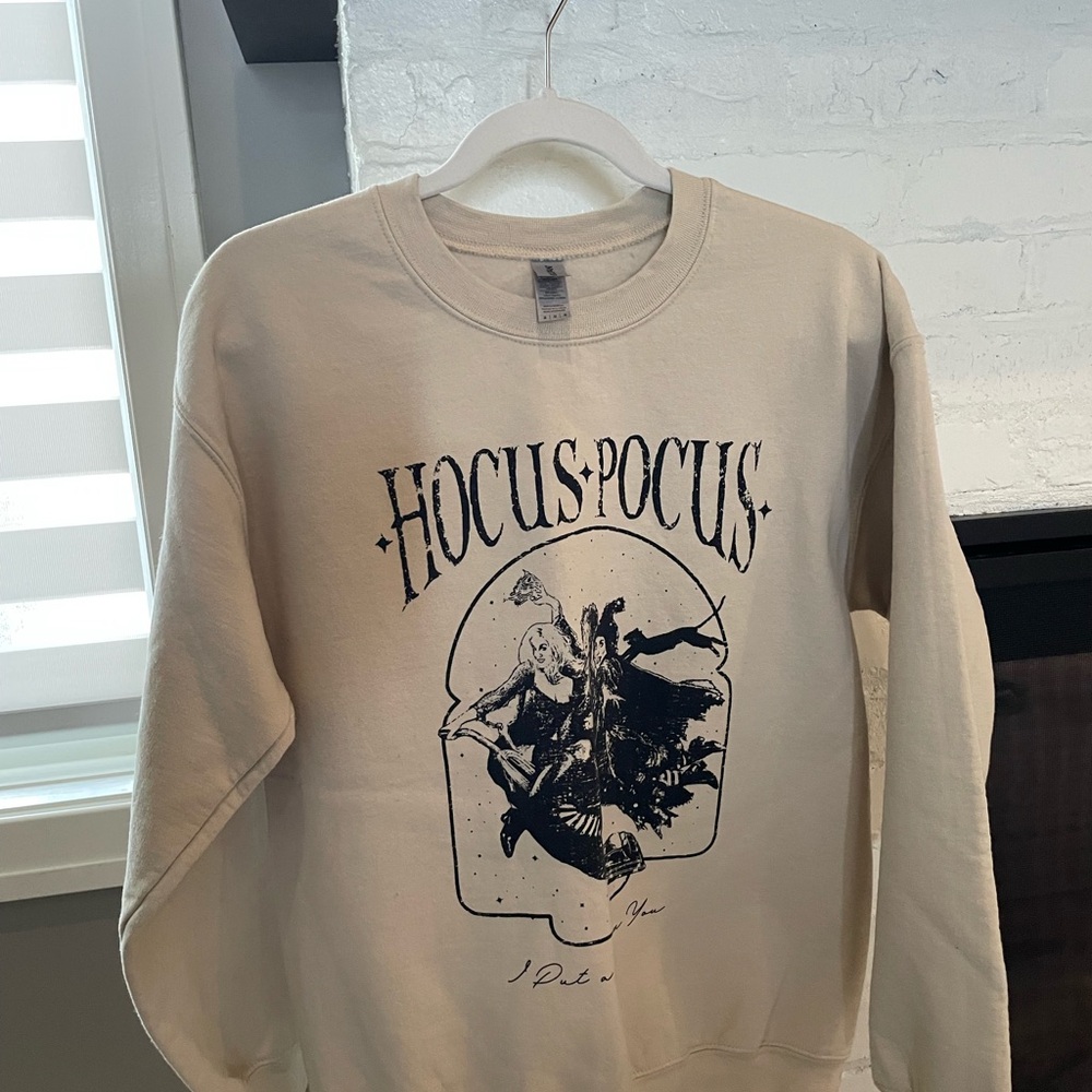Gildan Cream Crew Neck Sweater with Halloween Graphic